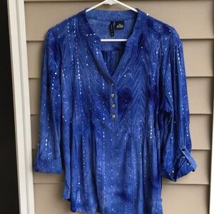 This cute top is just right for the holidays!  Size XL